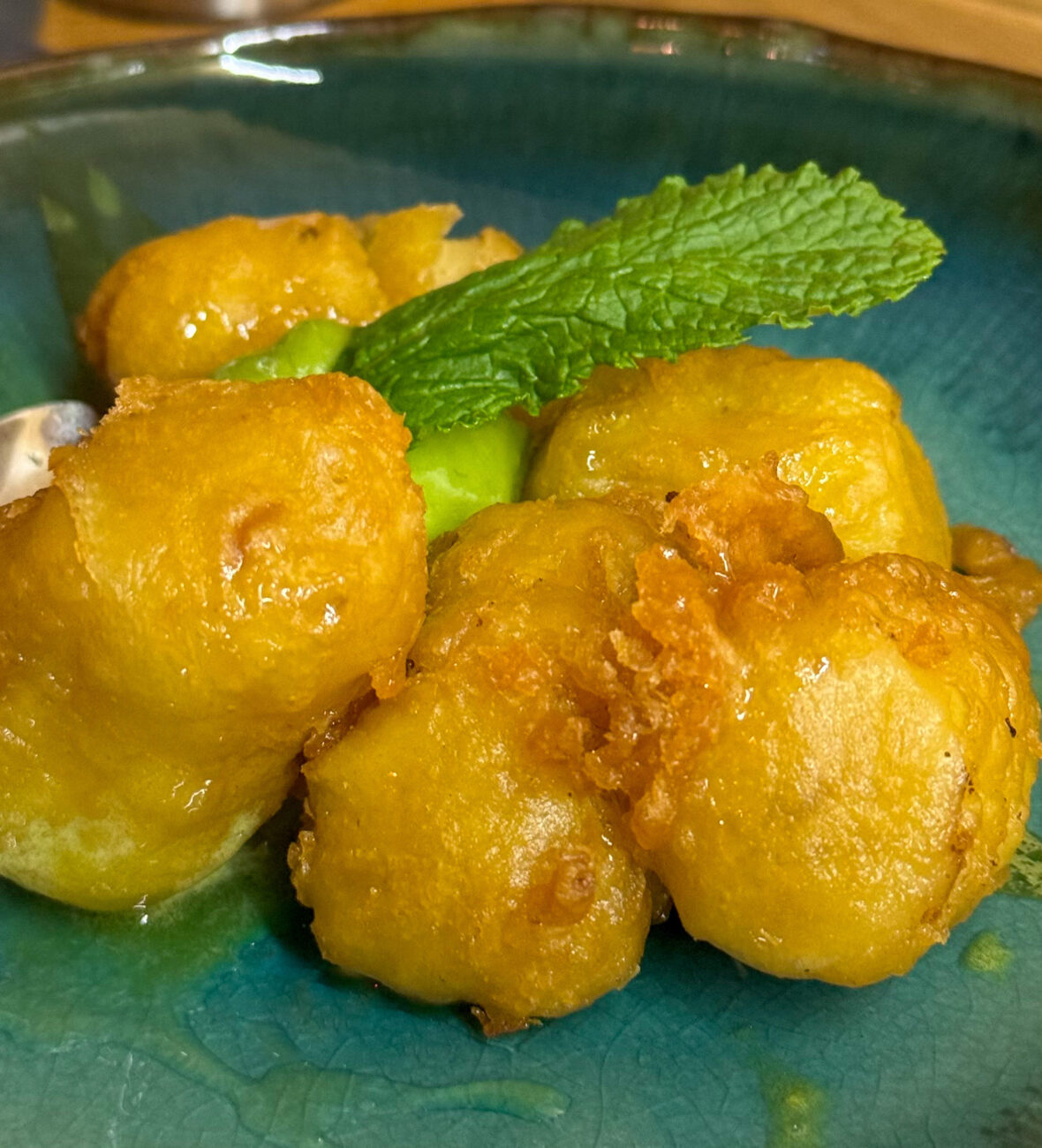Tempura bananas