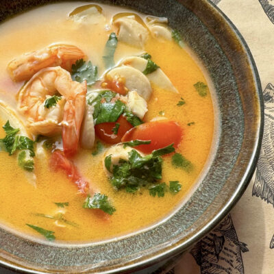 soup with shrimps and mushrooms tom yum